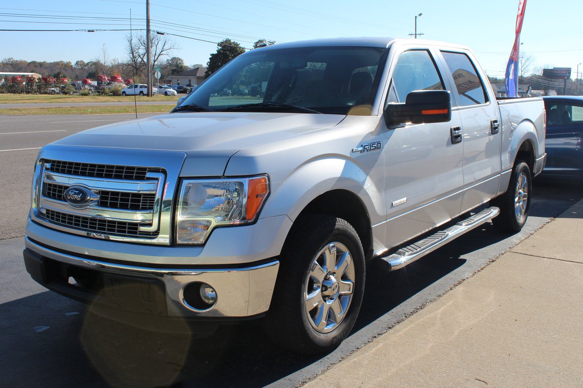 RightPrice1993's tweet photo. SALE! SALE! SALE! ON ALL 4 OF OUR REMAINING CASH CARS! CHECK OUT OUR LOWER PRICES ON THESE AMAZING VEHICLES!
#nashville #MiddleTennessee #murfreesborotn #carsforsale #usedcardealer #trucksforsale #nashvilledeals #midtenn #sciontc #hyundaielantragt #chevycruze#fordf150 https://t.co/k80vbiuL3K