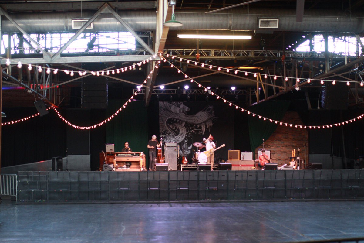 Lakeshore Beverage tweet media