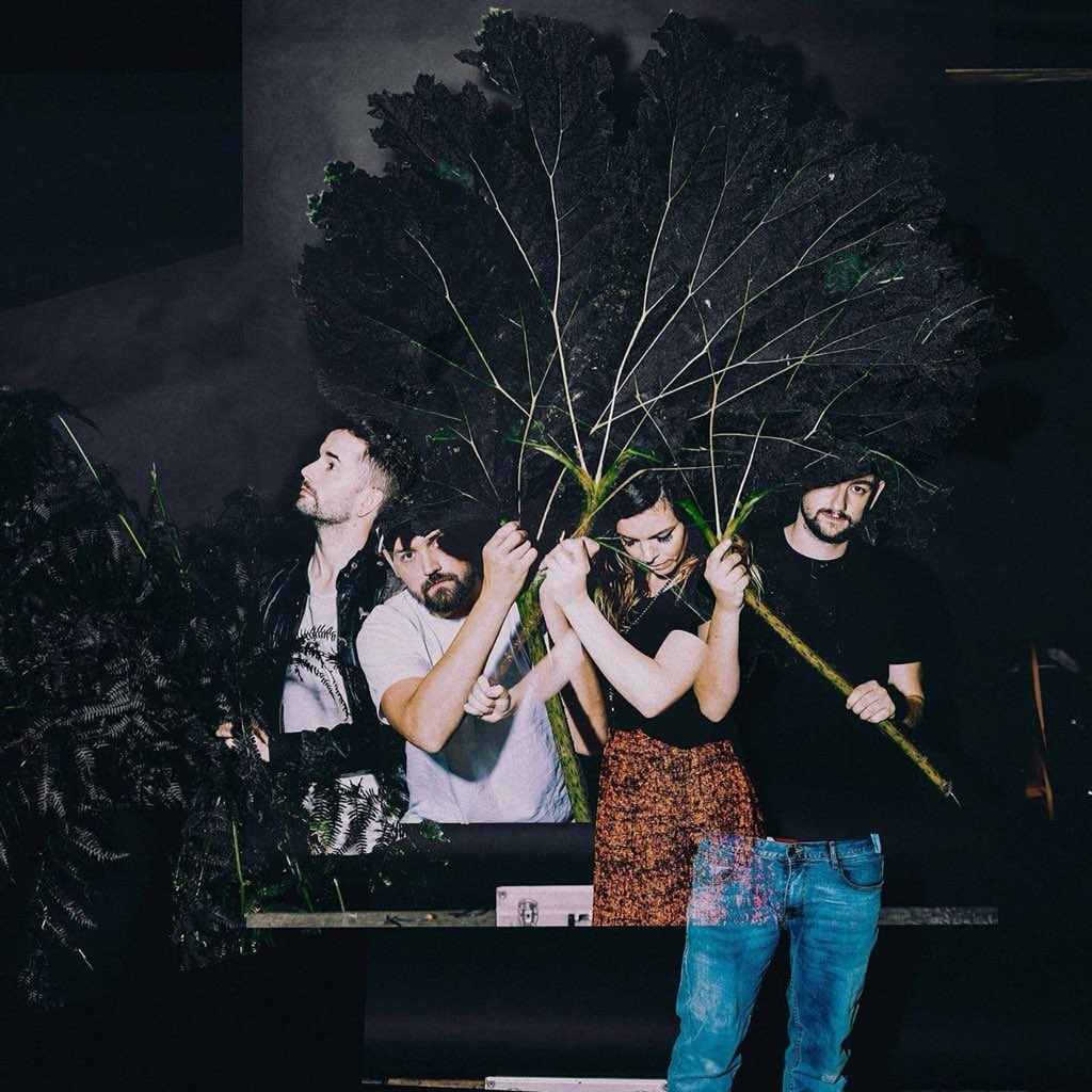 JohnOxley777's tweet photo. Open to @Spotify And discover this brilliant ( New Single ) #Box_of_Bones by Liverpool’s magnificent ( @haarmband ) https://t.co/lQBCemgHXO https://t.co/NWKk3KxU12