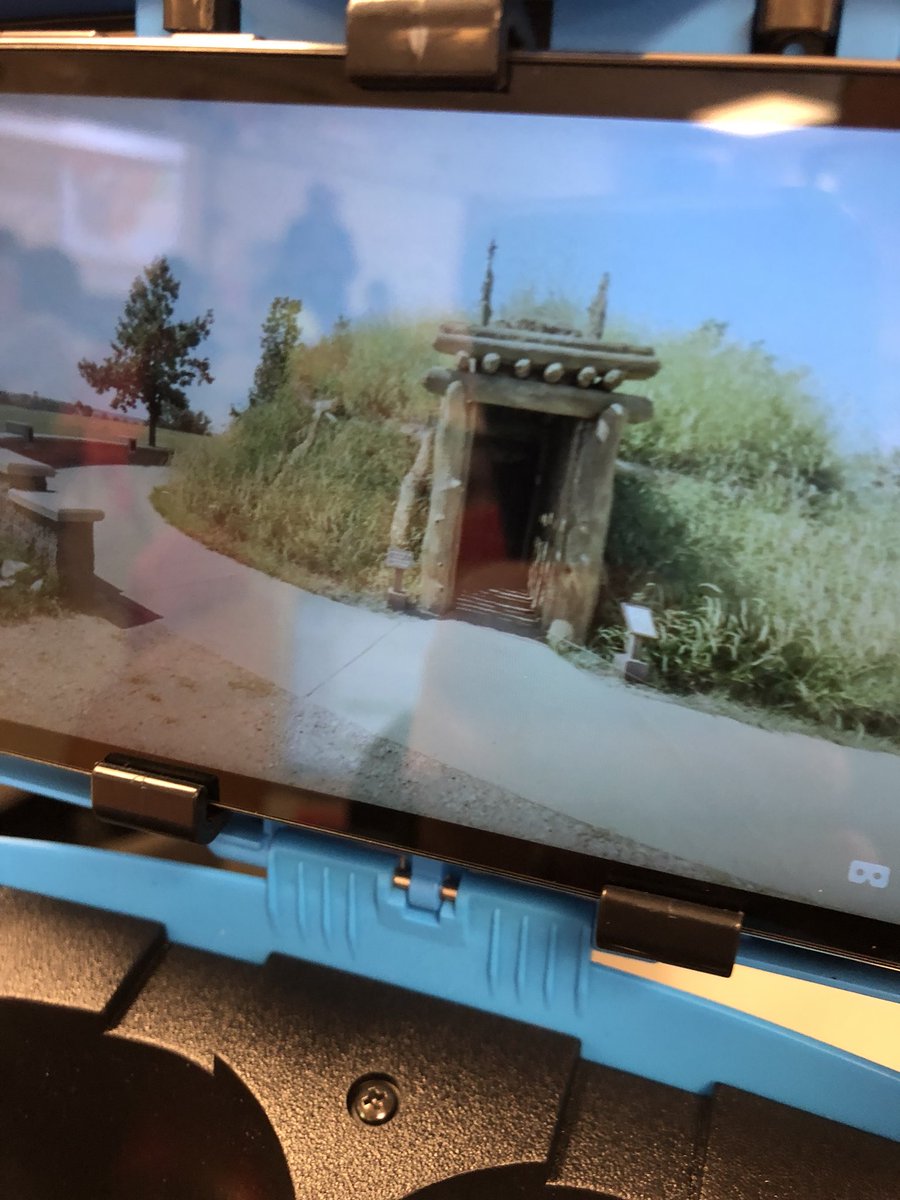 jennynitchals's tweet photo. Sts in 3rd grade explored โAmerica Expands Westโ through Google Expeditions as they prepare for their own Apple Valley school. As the kids say โway back in the old daysโ #demdelights https://t.co/FTZ1gQt91r
