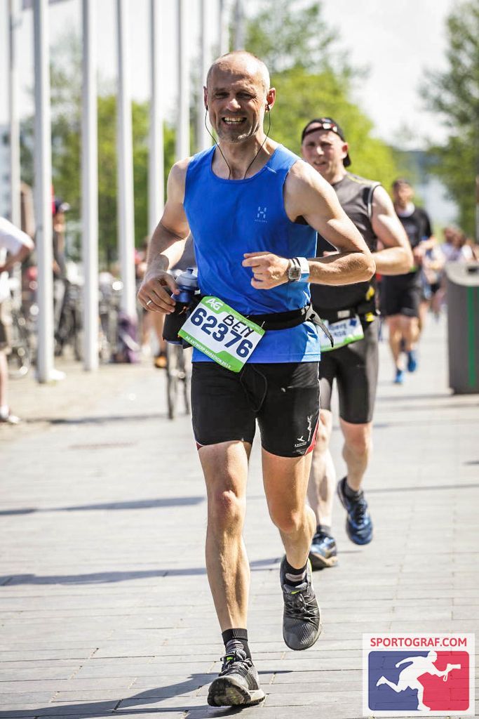 breeur's tweet photo. Waarom stoppen eerst gemakkelijker lijkt maar je er je leven lang spijt van hebt https://t.co/trVGfK9KUG Op zondag 22 april nam ik deel aan de marathon van Antwerpen. Mijn voorbereiding liep perfect. Maar de dag zelf ging het bijna helemaal mis. https://t.co/xVY87uYQlQ