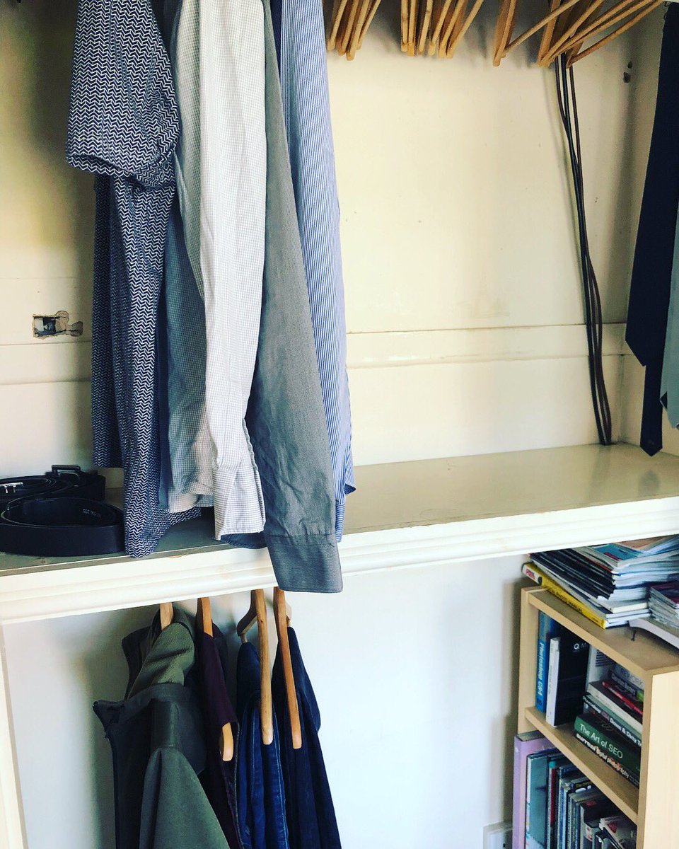 cleolacey's tweet photo. Today’s before &amp; after!! 🙈😬😳 #wardrobeconsultation #assess #dejunk #renew https://t.co/cwoBOSlkzA