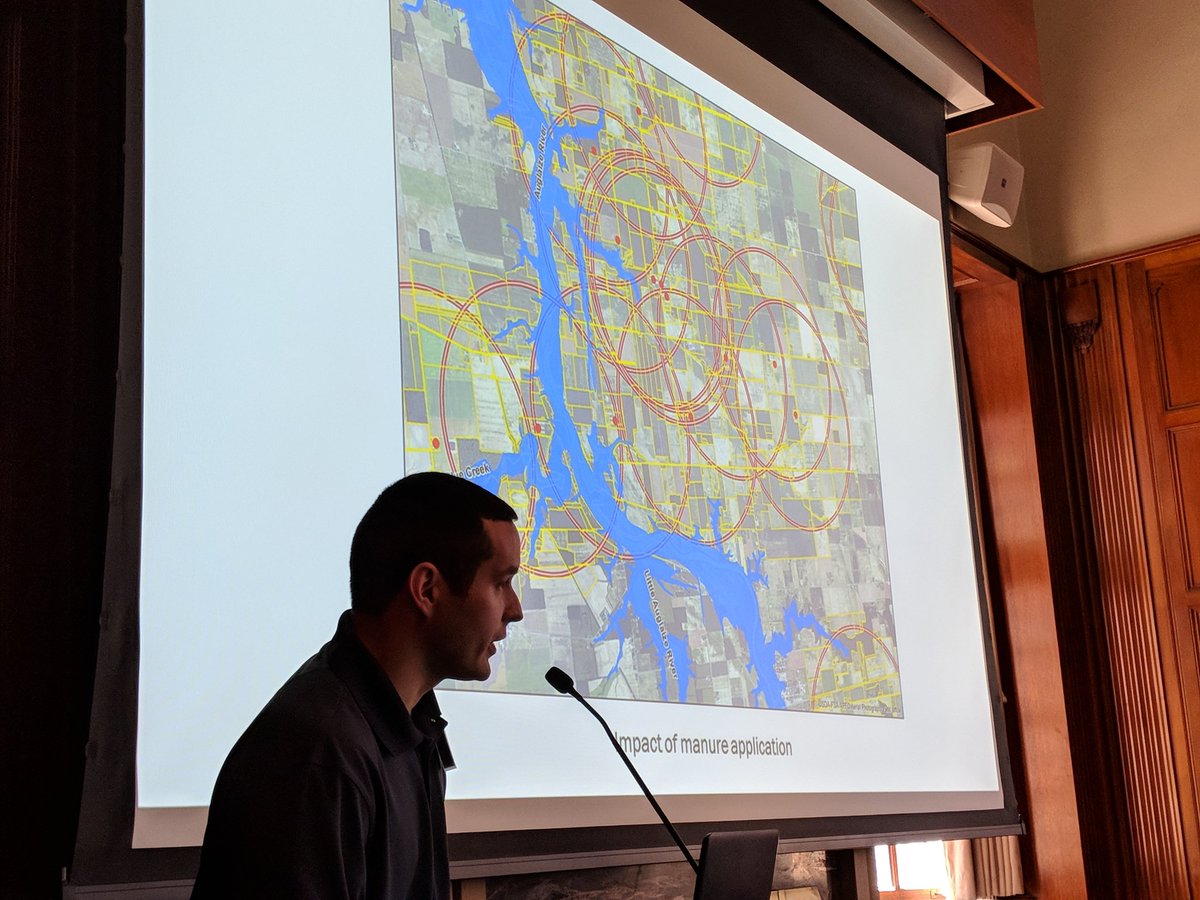 CIGLR_UM's tweet photo. Rick Stumpf (@noaacoastalsci), Soren Rundquist (Enviro Working Group) & Tom Johengen (@CIGLR_UM ) discuss #RemoteSensing, #NutrientLoading & #Forecasting #HABs, what operations & practices can be done 2 learn more & help mitigate the #HABs problem. #HABsConfluence18 @ELPCenter https://t.co/Zxlyh9AiiB