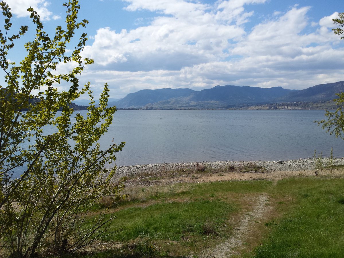 A rather beautiful day here at #ThreeMileBeach just north of #Penticton, 16 degrees celsius, sunny w/cloudy periods, no rain! 
A gr8 day for a walk/hike along the #KVR trail!
#Okanagan #Naramata #SouthOkanagan #KettleValleyRailroad