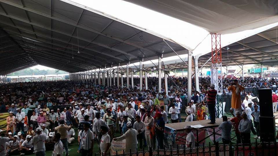 TeacherhuM's tweet photo. अपार जन समूह पुरानी पेंशन बहाली @NmopsInd @abhinav019 @vijaykbandhu https://t.co/vcPOADO2Rw