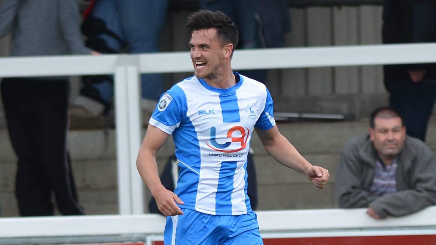 A big happy birthday to star Ryan Donaldson who is celebrating turning 27 today! Many happy returns, Ryan! 