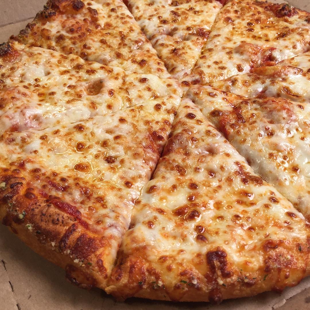Domino�s Pizza on Twitter &quot;Two words CHEESE. PIZZA. 😍🧀…