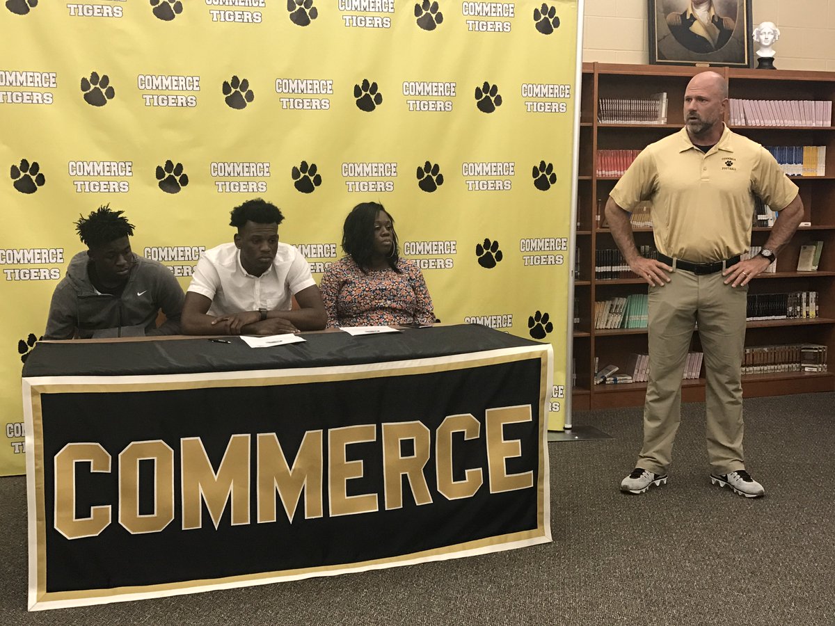 Commerce High School tweet media