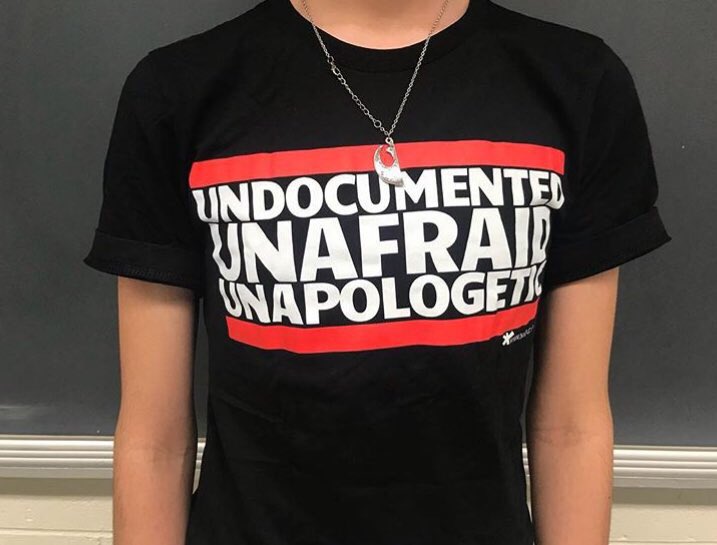 jejemine_22's tweet photo. Two years ago, college was a dream. Now, less than two months until graduation, I am #harvard2022 . Never stop dreaming #Undocupower . https://t.co/MzFfDYLG1v