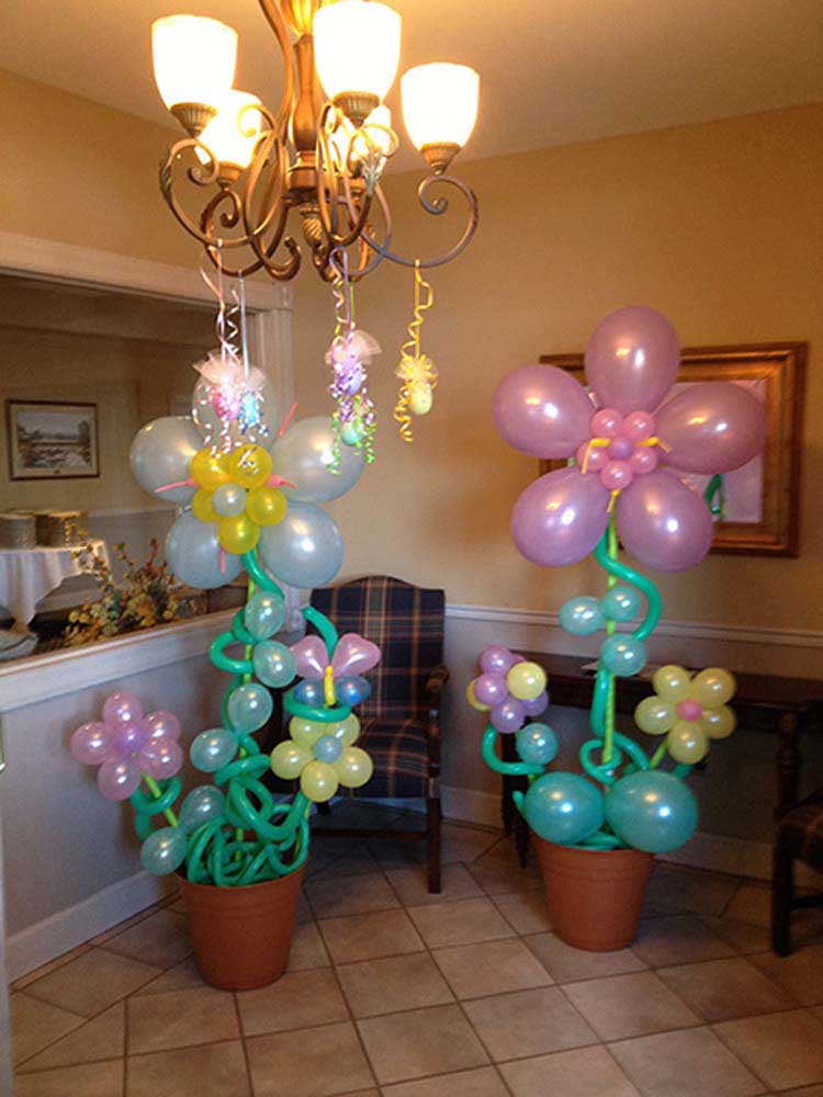 FlowerCityBallo's tweet photo. April showers bring May flowers! Call us today for your customized creation that is sure to impress! https://t.co/tCZP4Fmg4s https://t.co/Bw27r5SqyW