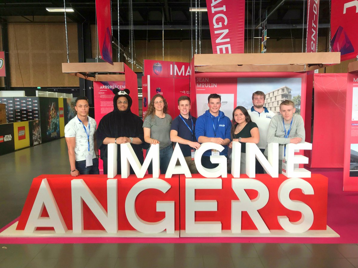 SudriAdditive's tweet photo. Fin du dernier jour de la Foire d'Angers, un grand merci à tous les #Makers et à la @Makemefamily pour cet accueil et pour tous ces moments de partage et de rencontre !!
@ESMEsudria #Lille #Angers #Innovation #3Dprinting #robotique https://t.co/qxcDbBPAII