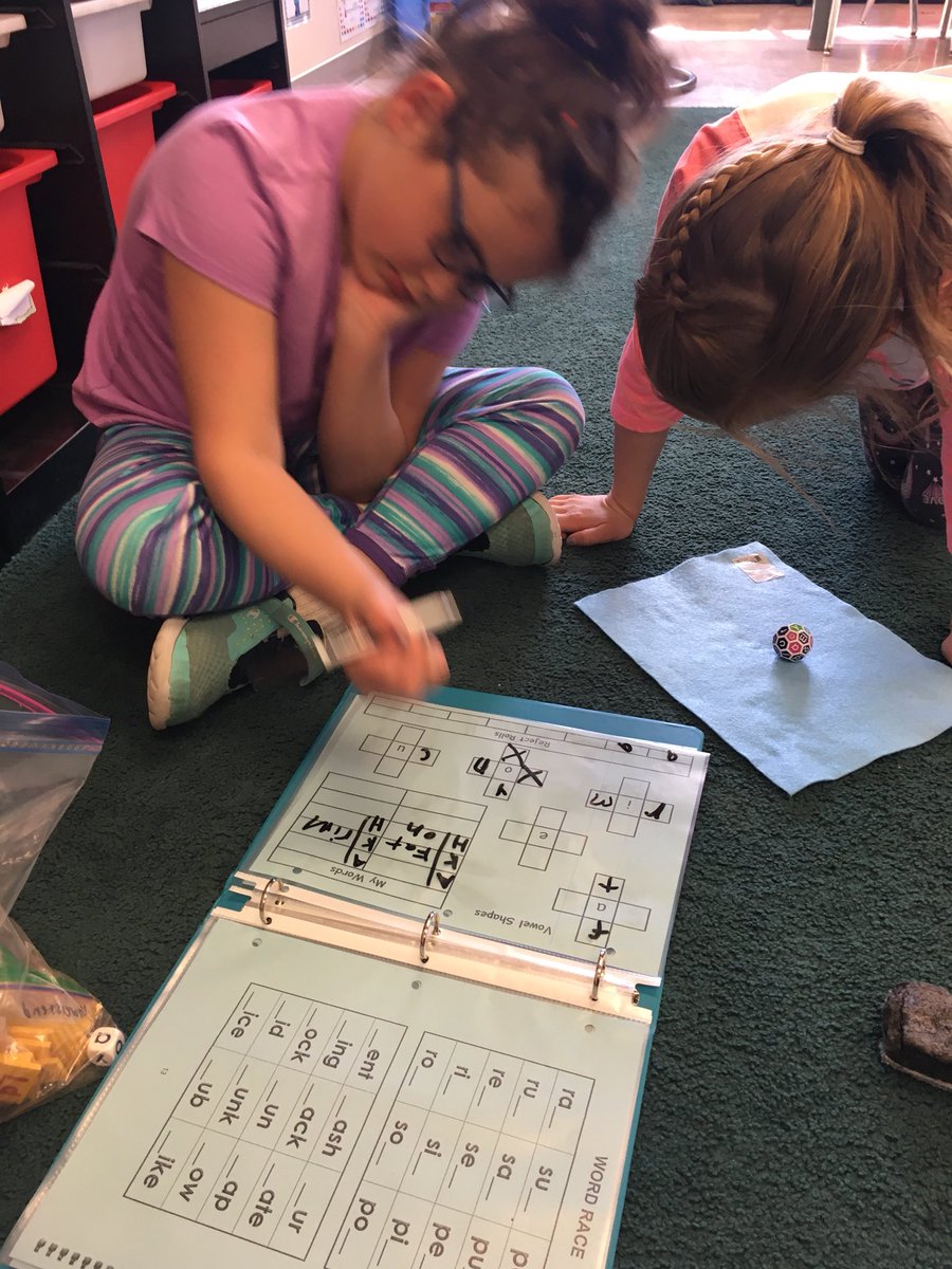 2RowleyClass's tweet photo. We are loving our word game binders during D5 time. These friends chose word work. @IREC1 #d5chat https://t.co/1GIk9s7KYc