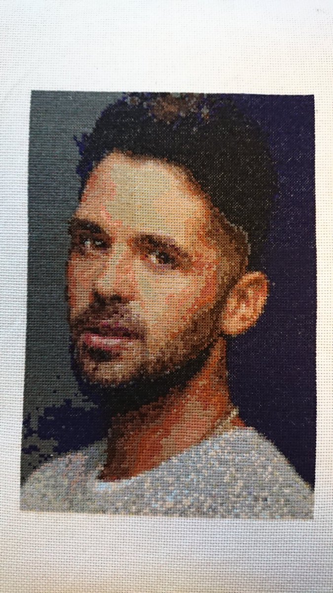 Dawn_BHAH_Stone's tweet photo. 16,200 stitches done over 21 days taking a total of 117 hours 35 minutes - in a few weeks this will be framed with a scrapbook of progress pics ready to go to a fellow #Haeniac to tie in with @BenHaenow album launch β₯οΈ #watchthisspace https://t.co/KSXpvAbdkW