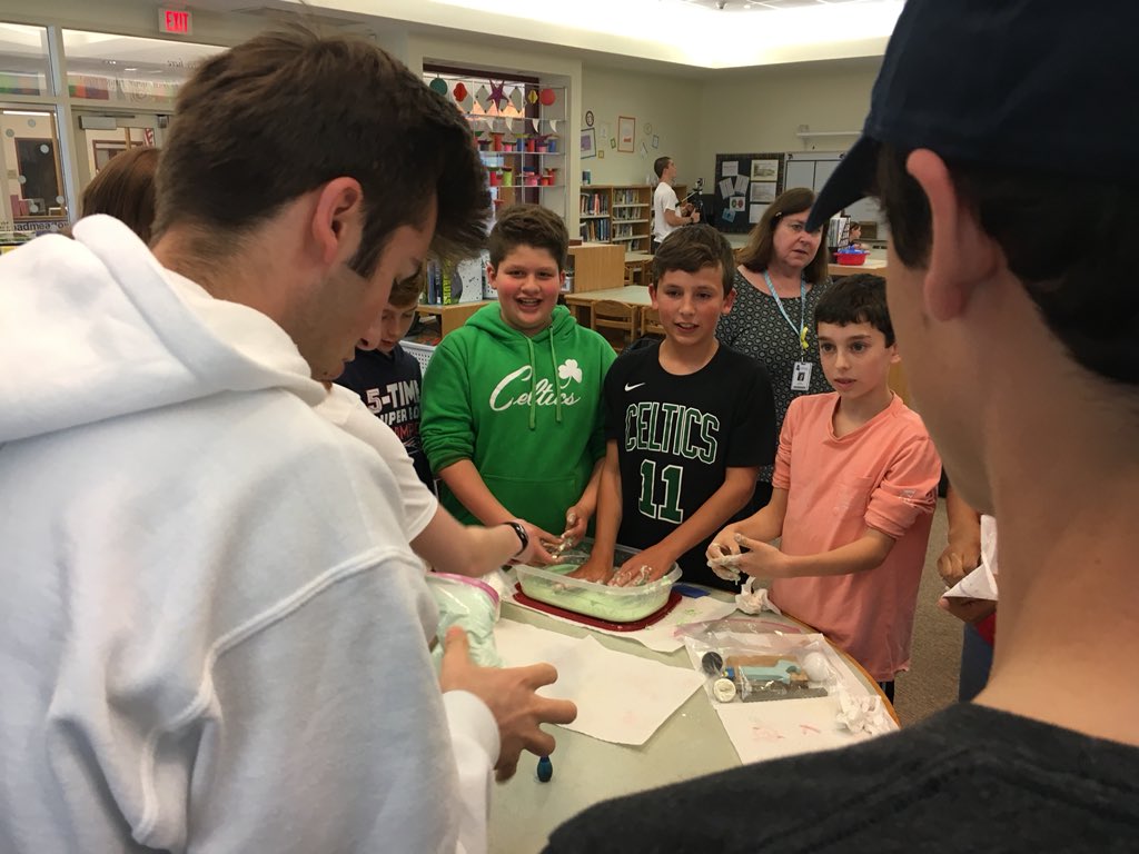 MsBookston's tweet photo. High school students teach 5th graders some chemistry @BundaChemistry @theNHSlibrary #fusema https://t.co/VYDd6duw73