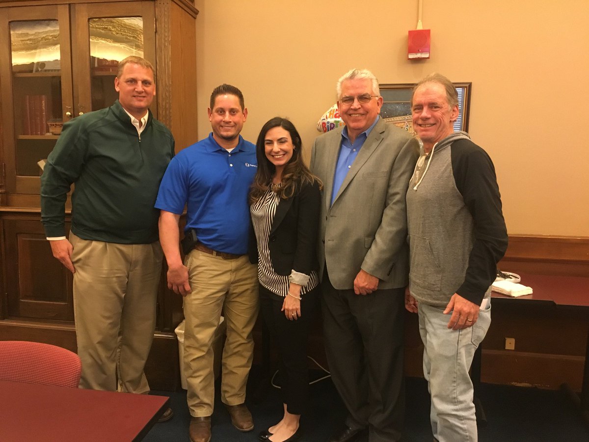 FairfieldCoOhio's tweet photo. Today, the Commission thanked Fairfield Co Utilities Director Tony Vogel and Columbia Gas Transmission, LLC for their cooperation and MOU associated with the Construction and Operation of the B System Modernization Project. https://t.co/oDKgB0B1U8