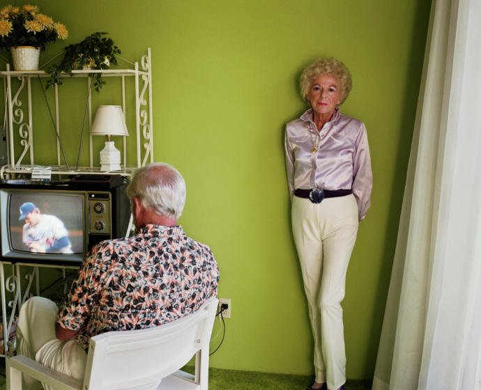 NewYorker's tweet photo. Sex, suburbia, and longing in Larry Sultan's photographs of immigrant laborers, porn stars, and his parents: https://t.co/OobNL3VSyq https://t.co/kO6C1iO3ms