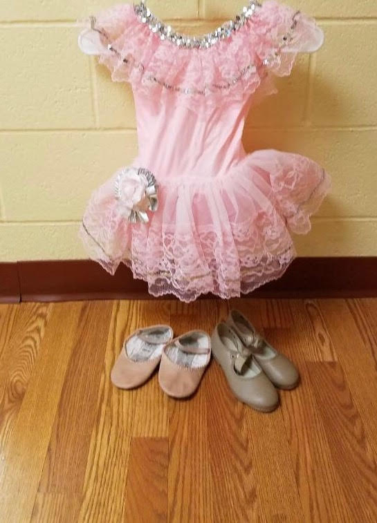 SUMMER DANCE 2018 at Sampson Family Y
REGISTRATION BEGINS MAY 1, 2018. Space is limited—Sign up soon!

PRE-SCHOOL ROYAL DANCE (Ages 3-5)
TUMBLE FOR FUN (Ages 3-6)
ROYAL DANCE SAMPLER(Ages 6-9)