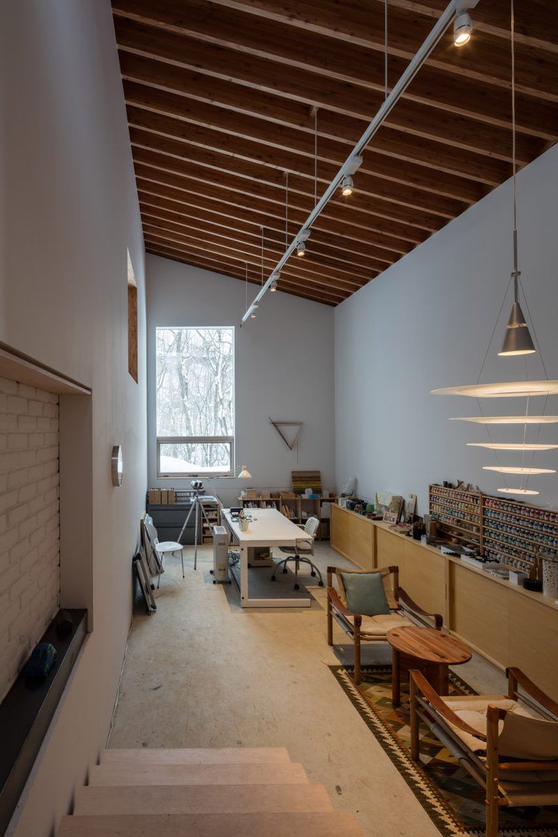 ChesterFieldsVI's tweet photo. This is my #dreamhouse right here: Timber volumes form live-work spaces for artist and architect in rural Japan https://t.co/2Udxvv6e6E via @dezeen https://t.co/KdJ0WkTjGz