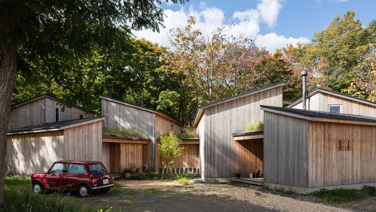 ChesterFieldsVI's tweet photo. This is my #dreamhouse right here: Timber volumes form live-work spaces for artist and architect in rural Japan https://t.co/2Udxvv6e6E via @dezeen https://t.co/KdJ0WkTjGz