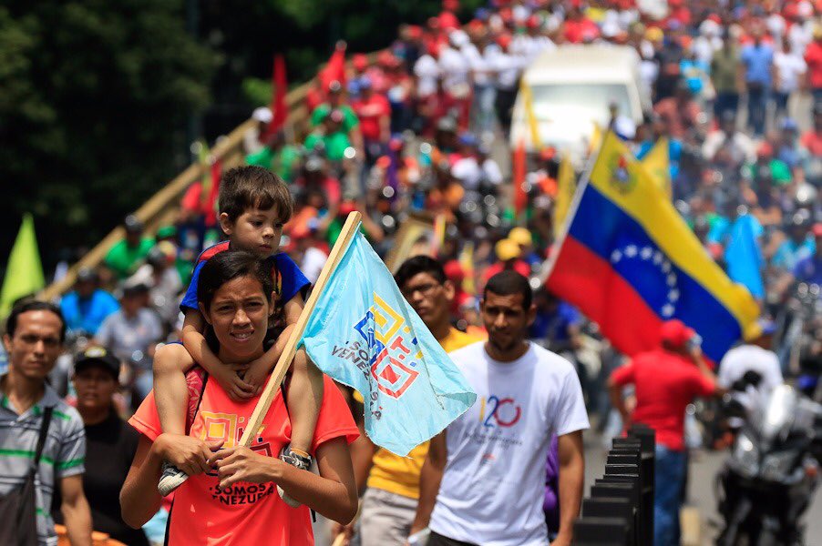madeleintlSUR's tweet photo. Así la marcha del #1MAY en #Venezuela https://t.co/1EnYQCVBcn