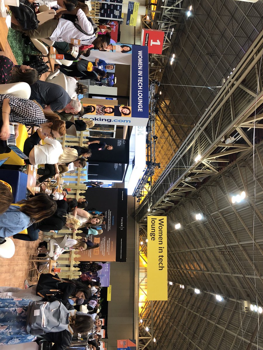 AdelphaTech's tweet image. At women in tech lounge - discussing gender equity at the workplace #NoGlassCeilingsHere #GirlPower #womenintech