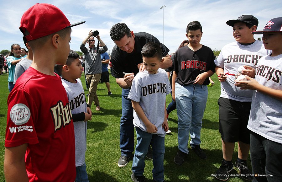 wildcatphotog's tweet photo. Erubiel Durazo (@durazoerubiel44) played for the @Amphipanthers prior to his 2001 #Dbacks World Series championship. https://t.co/7HFEsqjm0K