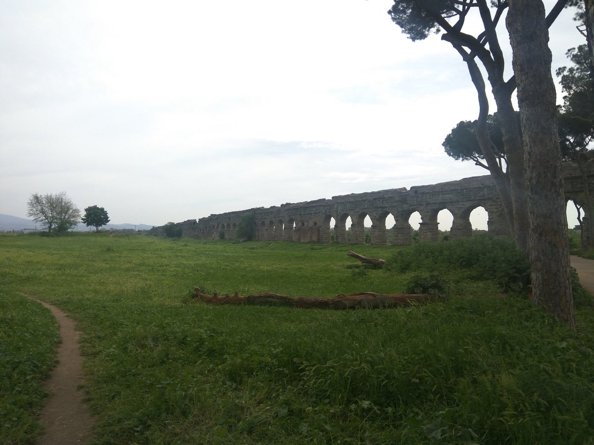FabiusCameli's tweet photo. (R)home #LabourDay #eternalcity #Romans #thismustbetheplace https://t.co/pGG8tHCOpD
