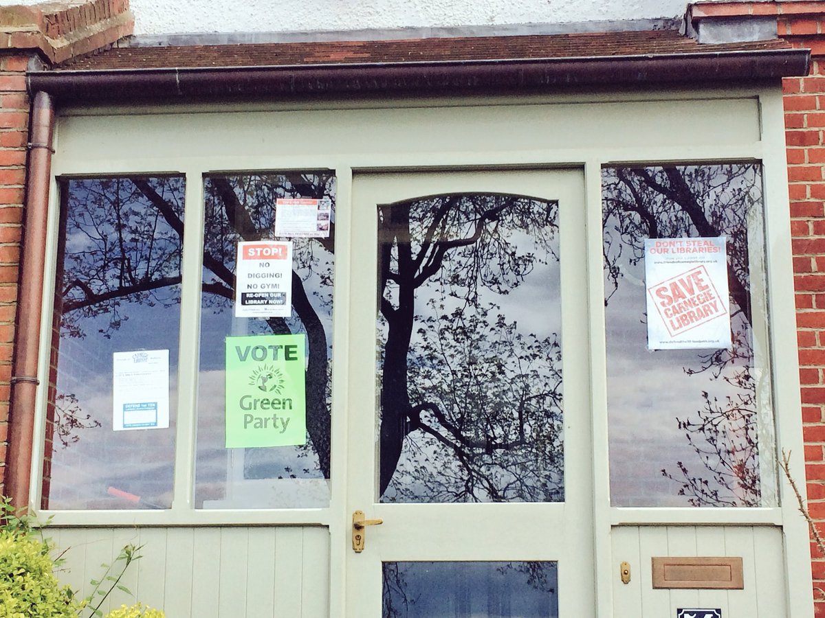 ellymitchiner's tweet photo. This #HerneHill house is not atypical of others around here. It gives me hope. Real hope that we can, ever so gently, redress the balance in favour of democracy on 3 May.
#OnMay3VoteLibrary https://t.co/o8n6C0Idwf