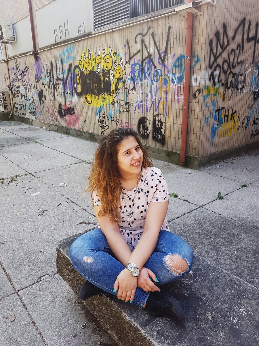 chadascincobydi's tweet photo. "Se vamos ter rugas, que seja de tanto sorrir."
#chadascinco
#blogueira
#blogger
#vidadeblogueira
#digitalinfluencer
#blogueirasever
#blogando
#blogsportugal
#real
#reallife
#portugueseblogger
#fashiongirl
#bloggerpost
#bloggerstyle
#bloggerspt
#bloguerportuguesa https://t.co/WiKgfDYyUM