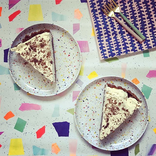 One for you, one for me 🍴

I’ve been a bit quiet on here, very busy in my ‘other job’, but good news! I’m starting a new market in June 🙌🏻 Will share more details soon... ift.tt/2HLmaRs