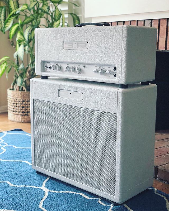 CodyGPerrin's tweet photo. Favorite amp back from a tune up. @3rdpoweramps Dual Citizen. Channel 1- Vox Channel 2-American Blackface or Tweed. Mix, match and blend for Vox chime and Fender low/midrange. #3rdpoweramps #geartalk https://t.co/Hcmgp03xTB https://t.co/jBVqBYfxO0