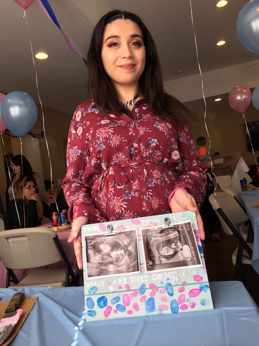 queenmexi18's tweet photo. These two little princesses need to come out so daddy and mommy can hold you both already my Catilina and Claudia #20weeks #16moreweekstogo https://t.co/BOBzEOtbcP