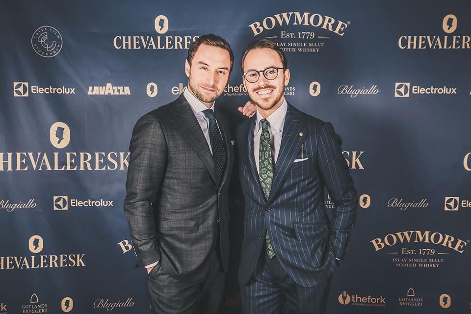 SibonProduction's tweet photo. Sibon levererar! Chevaleresk👍 #fotovägg #vepor #beachflaggor #chevaleresk #sibon #sibonproduction https://t.co/xLIKJkqGYl