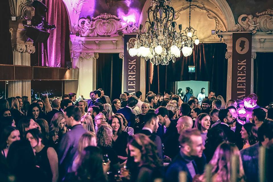 SibonProduction's tweet photo. Sibon levererar! Chevaleresk👍 #fotovägg #vepor #beachflaggor #chevaleresk #sibon #sibonproduction https://t.co/xLIKJkqGYl