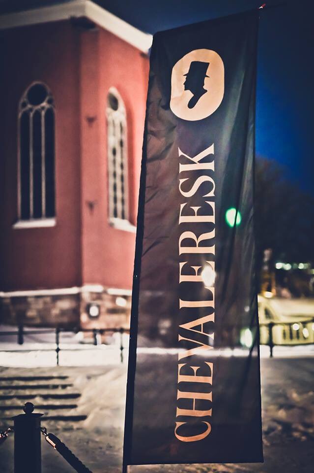 SibonProduction's tweet photo. Sibon levererar! Chevaleresk👍 #fotovägg #vepor #beachflaggor #chevaleresk #sibon #sibonproduction https://t.co/xLIKJkqGYl