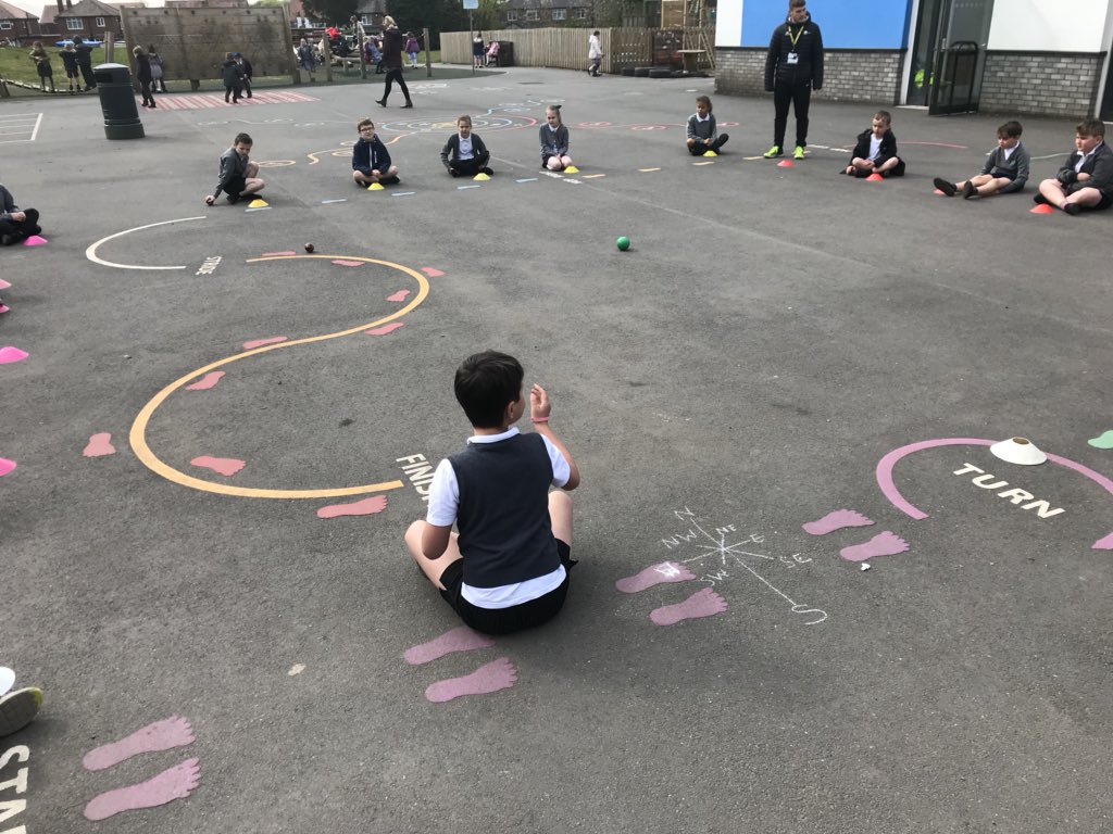 Thanks @CoachNick_ESC @CoachVic_ESC @CoachNyle_ESC @EdStart for coming into @mesne_lea this morning and introducing KS2 to disability sports. They absolutely loved it and learnt some new skills. #DisabilitySports #MesneLea #Edstart #Shotput #Bowls #Javeling