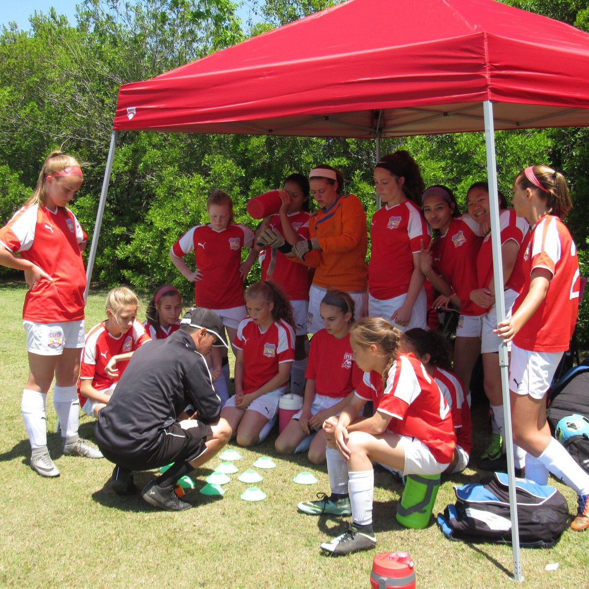 CVYSABlast's tweet photo. Some shots of our U14G from their weekend at Wilmington, for the @NCYouthSoccer Kepner Cup. Our girls battled hard all weekend and went 3-0 to top the group. They put a strong performance Sunday afternoon to secure the win in the QF to advance to the Final 4 in 2 weeks #BlastOn3 https://t.co/he4uP4Ye3U