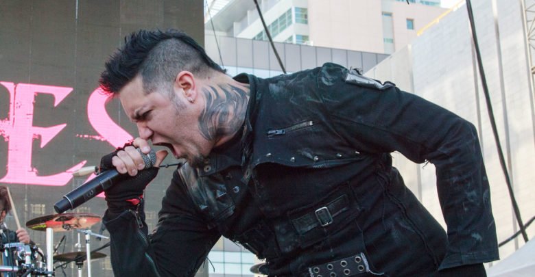 AntiHero Magazine (@antiheromag) on Twitter photo Check out our photos of VYCES at Las Rageous 2018
<a href="/vycesofficial/">Vyces Official</a> <a href="/LasRageous/">LasRageous</a>
ow.ly/WdRj30jMmL1 Check out our photos of VYCES at Las Rageous 2018
<a href="/vycesofficial/">Vyces Official</a> <a href="/LasRageous/">LasRageous</a>
ow.ly/WdRj30jMmL1