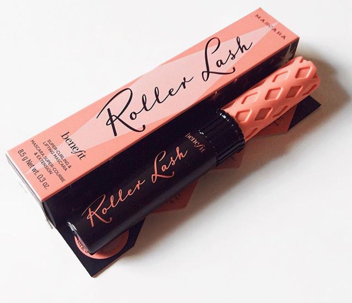 streetsavbeauty's tweet image. Fellow #beautyblogger what's your favourite mascara and why? Inspo for my next blog post! Mine has to be @BenefitUK #rollerlash mascara. Check out my review --&amp;gt; streetsavvybeauty.wordpress.com/2015/02/19/rev…
@BeautyBlogger @beautybanter @FemaleBloggerRT