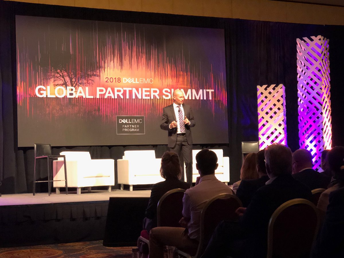 lgentilini's tweet photo. Michael Collins on stage #emea #DellTechWord @DellTechWorld @DellEMCPartners #DellTechWorld #DellTechWordChannelItaly https://t.co/vpYjJBe2Jb