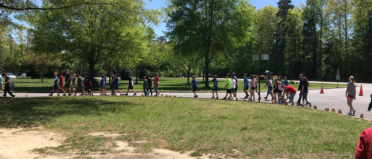wresWildcats's tweet photo. Walk for Hope at Woolridge! #FindACureforCancer #AwarenessSupport #ohtheplacesWESgoes https://t.co/UtUkOktLTo