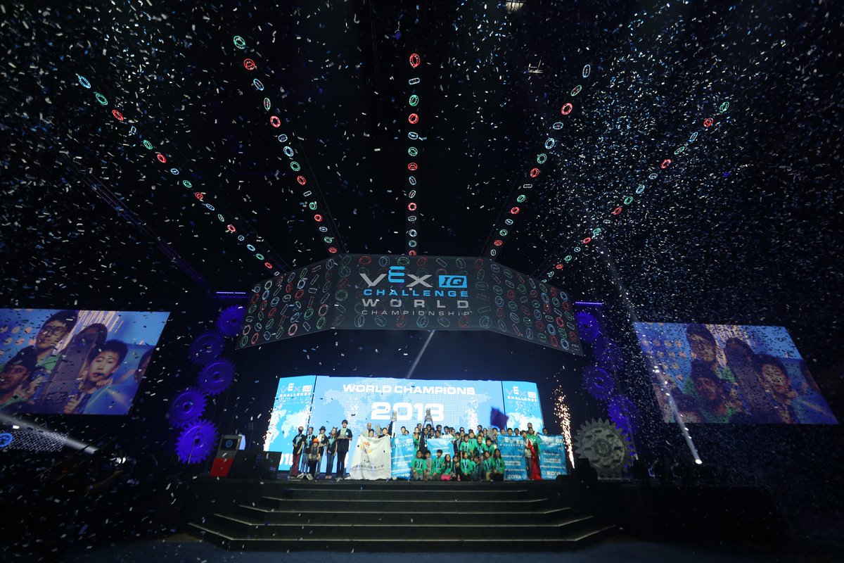 REC_Foundation's tweet photo. We're so proud of all the teams who competed in this year's #VEXIQ Challenge at #VEXworlds! Congrats to all our finalists &amp; award winners! The 2018-19 game unveil for #VEXIQ Challenge Next Level was literally lit and we can't wait for another epic year ahead! #omgrobots https://t.co/BV7RR0YGpB