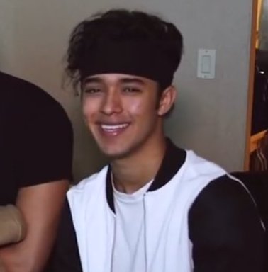 BUBLEXD_'s tweet photo. #JoelTheMostBeautifulPerson 
ESTARAN CIEGOS, NO VEN BIEN, TAL VEZ NO LES FUNCIONA EL CALBULADOR, PERO JOEL ES UNA GRAN PERSONA, LO DICE SU SONRISA, SU MIRAR, LAS CNCOWNERS ESTAMOS CONTIGO. @itsjoelpimentel 
ERES UNA CALIDAD DE PERSONA. TE AMAMOS @itsjoelpimentel https://t.co/eicVoue6Oz