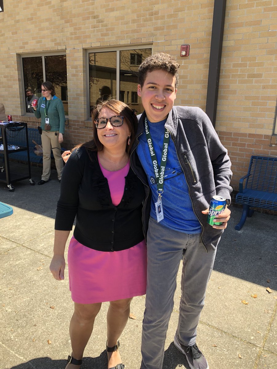 GlobalHawksDMS's tweet photo. Celebrating the first day of May AND our Global honor roll students today with a surprise pizza party! Keep up the good work, guys! 🙌🏼 https://t.co/S4MUaN66J4