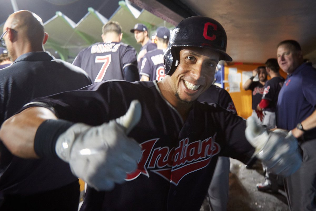 ARE YOU NOT ENTERTAINED?!?!

DR. SMOOTH WITH A GAME TYING GRAND SLAM IN THE BOTTOM OF THE NINTH!!

#RALLYTOGETHER