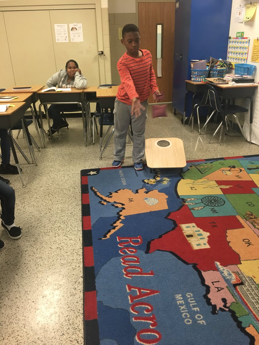 mspitt262's tweet photo. Awesome day at the #MachenNation Cause/Effect Cornhole. @MachenElem @JenniferMHumble @darylcros @HamptonCSchools https://t.co/PUKbhXjHci