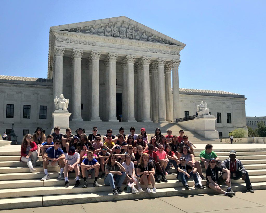 bmsopata's tweet photo. We managed to visit all three branches of government today. Students continue to make lifelong memories. Such a rewarding trip. #Bus4Lyfe @MrQ_ROMS https://t.co/cne8vUSDSg