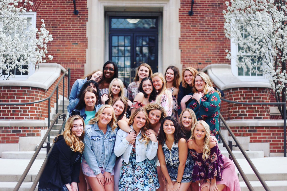 ESAISU's tweet image. Happy Founders Day 💙💛 #eightynineyears