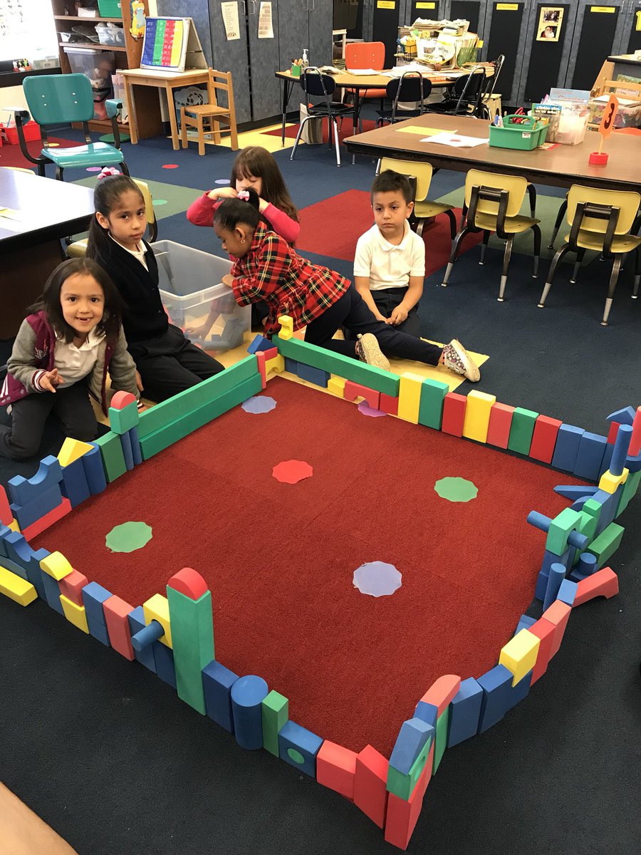 YolandaMarcus2's tweet photo. Building a playpen for our chicks! @D83Shines @D83Spartans @scheidlerc1st @MrCourington53 @kayep20 https://t.co/DoTeJeXB0h