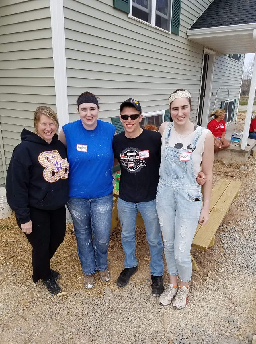 BraisonB's tweet photo. Had a fun day working for @FoxCitiesHfH with the family! Hope to do it again in the near future! https://t.co/pu2Zp4wNg3